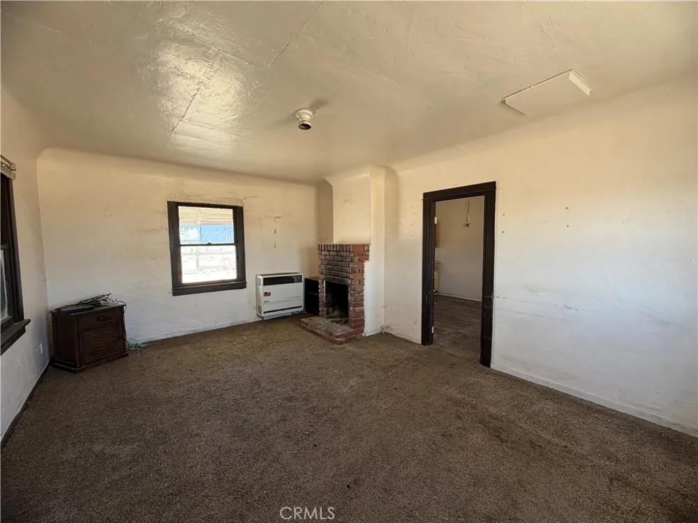567 W Yermo Yermo, CA 92398