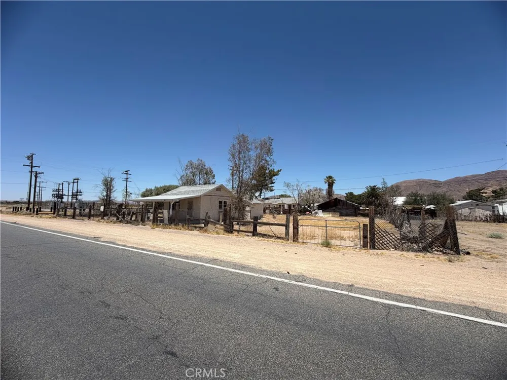 567 W Yermo Yermo, CA 92398