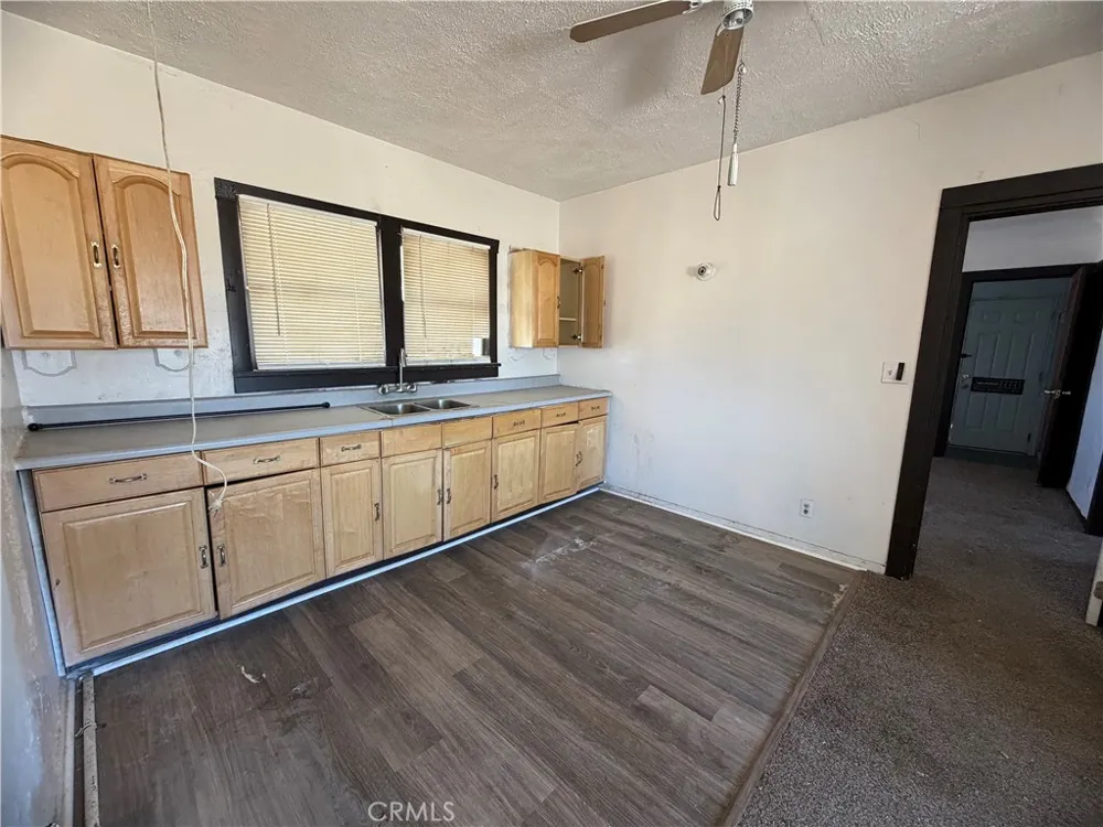 567 W Yermo Yermo, CA 92398