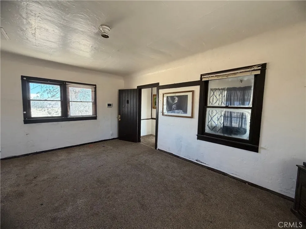 567 W Yermo Yermo, CA 92398