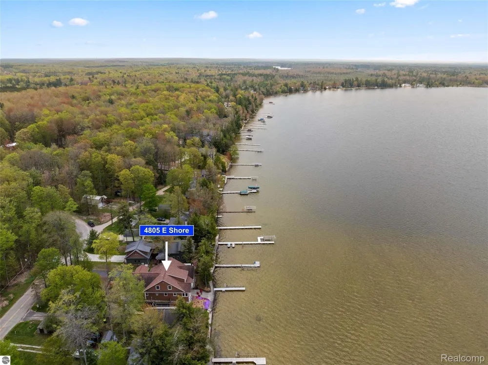4805 E Shore Drive NE Coldsprings Township, MI 49646