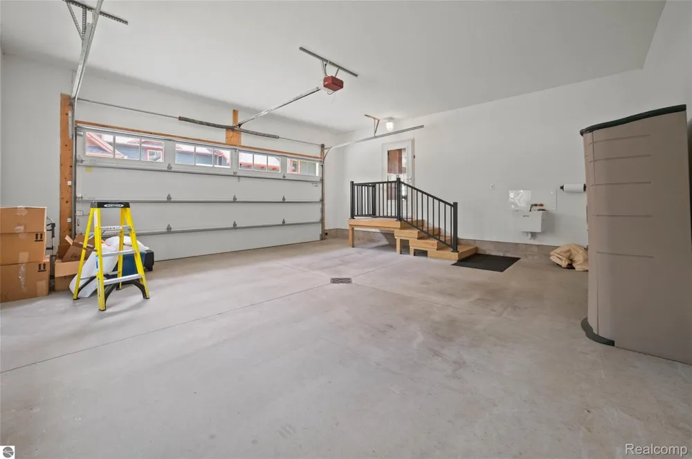 4805 E Shore Drive NE Coldsprings Township, MI 49646