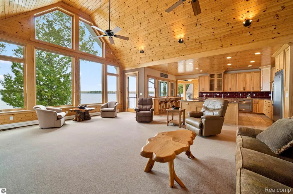 4805 E Shore Drive NE Coldsprings Township, MI 49646