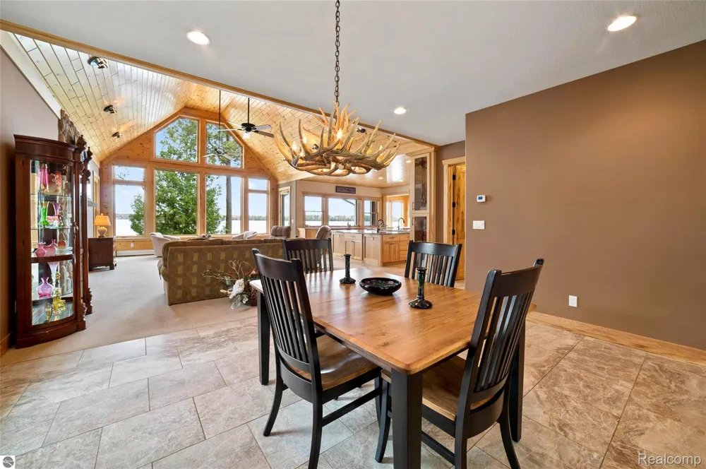 4805 E Shore Drive NE Coldsprings Township, MI 49646