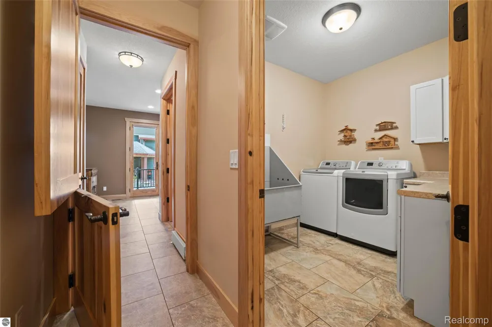 4805 E Shore Drive NE Coldsprings Township, MI 49646