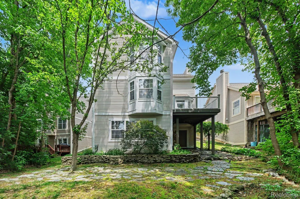 6573 Summit Ridge Independence Charter Township, MI 48346