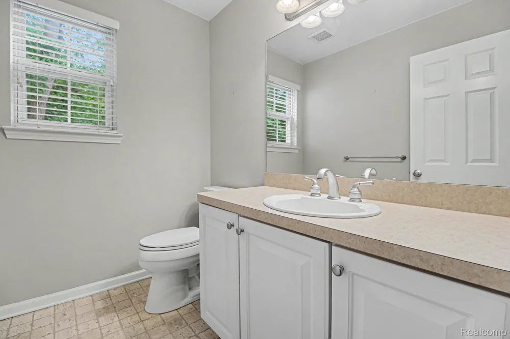 6573 Summit Ridge Independence Charter Township, MI 48346