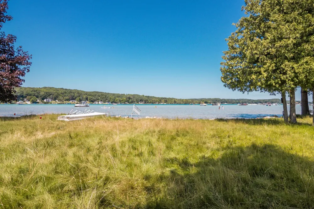 7516 Crystal Beach Road Clearwater Township, MI 49676