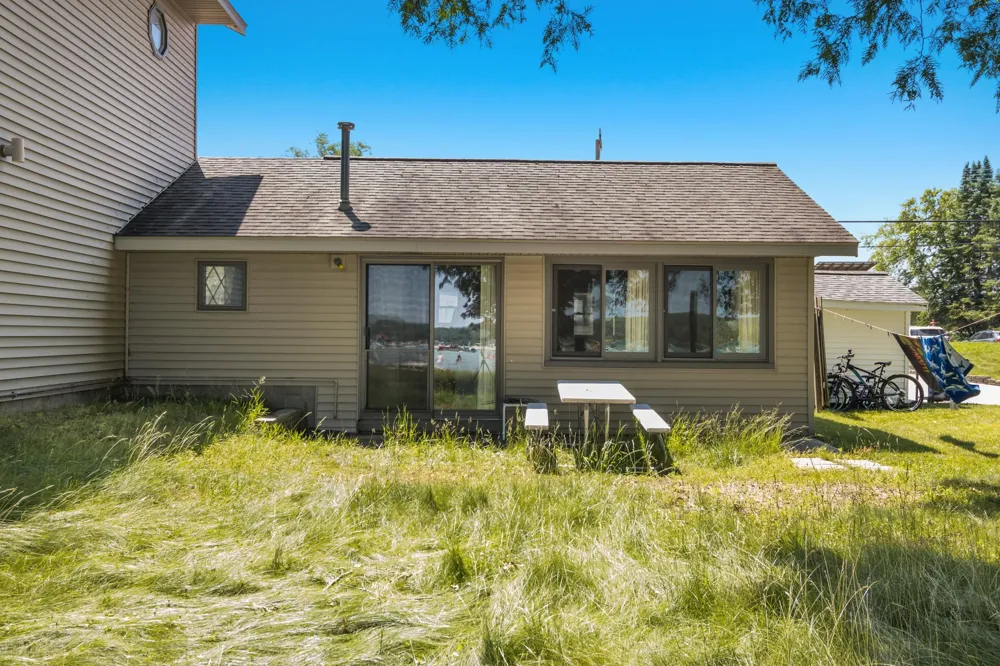 7516 Crystal Beach Road Clearwater Township, MI 49676