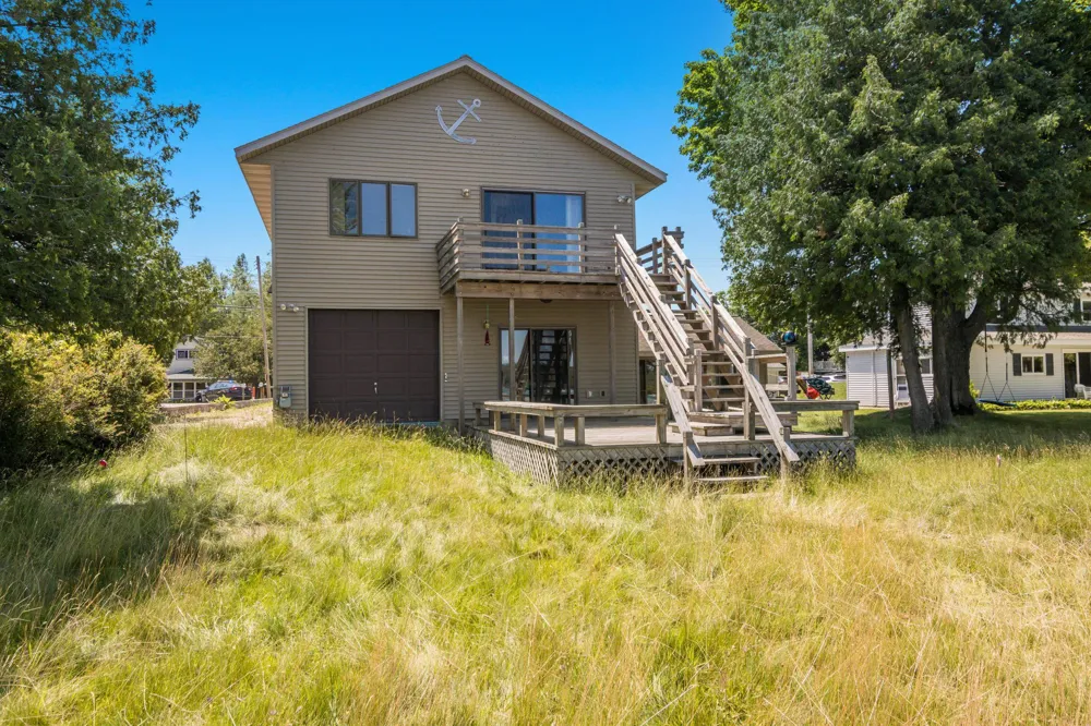 7516 Crystal Beach Road Clearwater Township, MI 49676