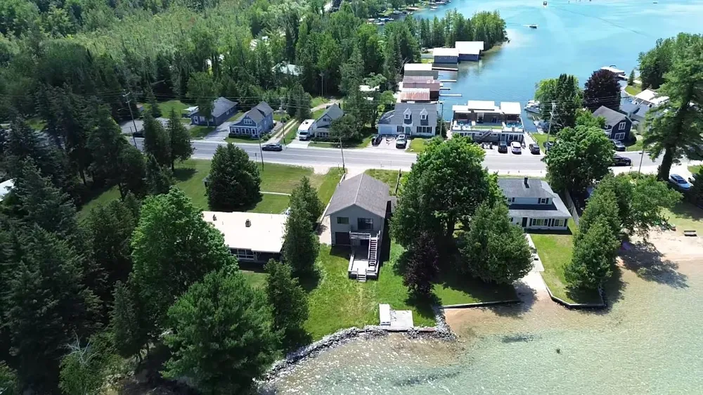 7516 Crystal Beach Road Clearwater Township, MI 49676