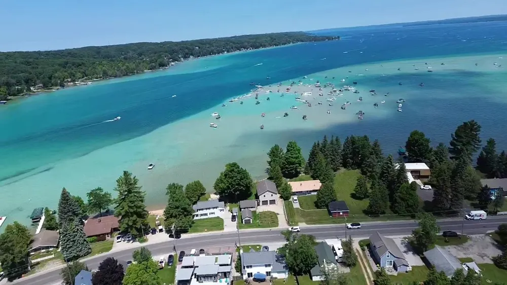 7516 Crystal Beach Road Clearwater Township, MI 49676