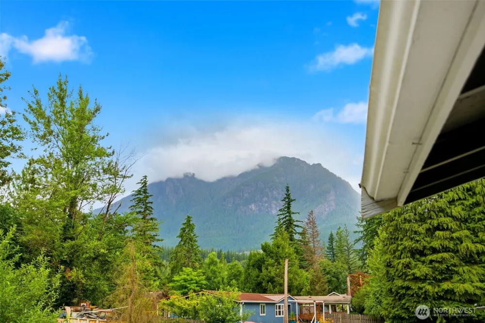 44207 Pine Road Gold Bar, WA 98251