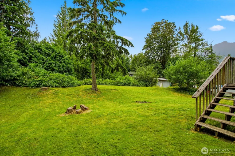44207 Pine Road Gold Bar, WA 98251