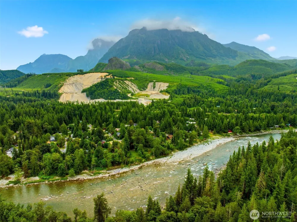 44207 Pine Road Gold Bar, WA 98251
