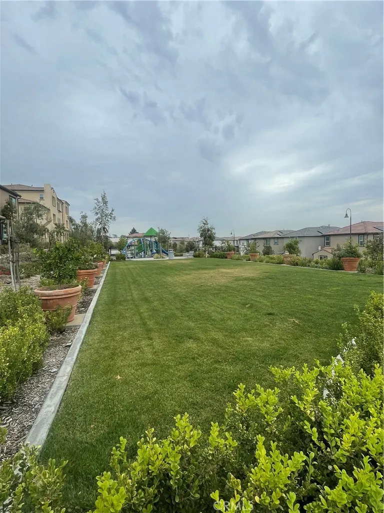2004 Dewdrop Upland, CA 91739