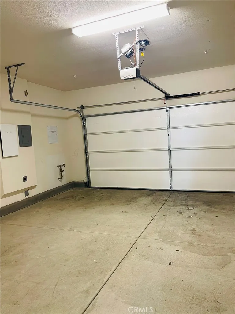 2004 Dewdrop Upland, CA 91739