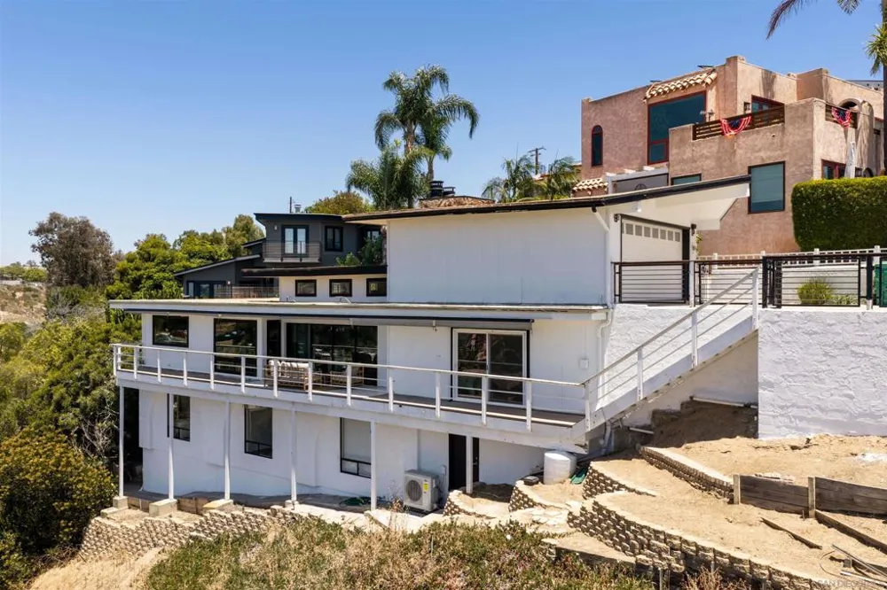 1694 Torrance St San Diego, CA 92103