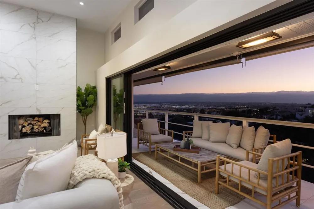 1694 Torrance St San Diego, CA 92103
