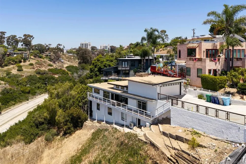 1694 Torrance St San Diego, CA 92103