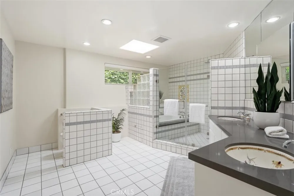 910 Calle Miramar Redondo Beach, CA 90277