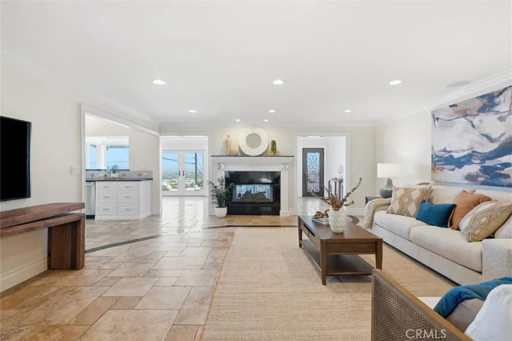 910 Calle Miramar Redondo Beach, CA 90277