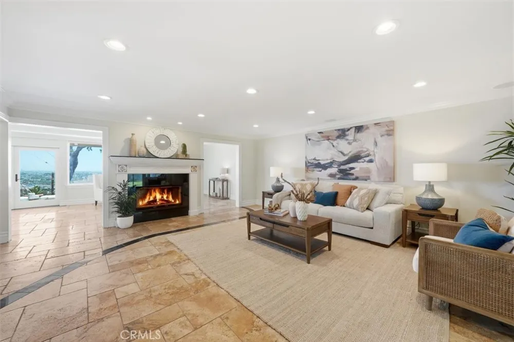 910 Calle Miramar Redondo Beach, CA 90277
