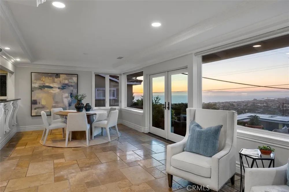 910 Calle Miramar Redondo Beach, CA 90277
