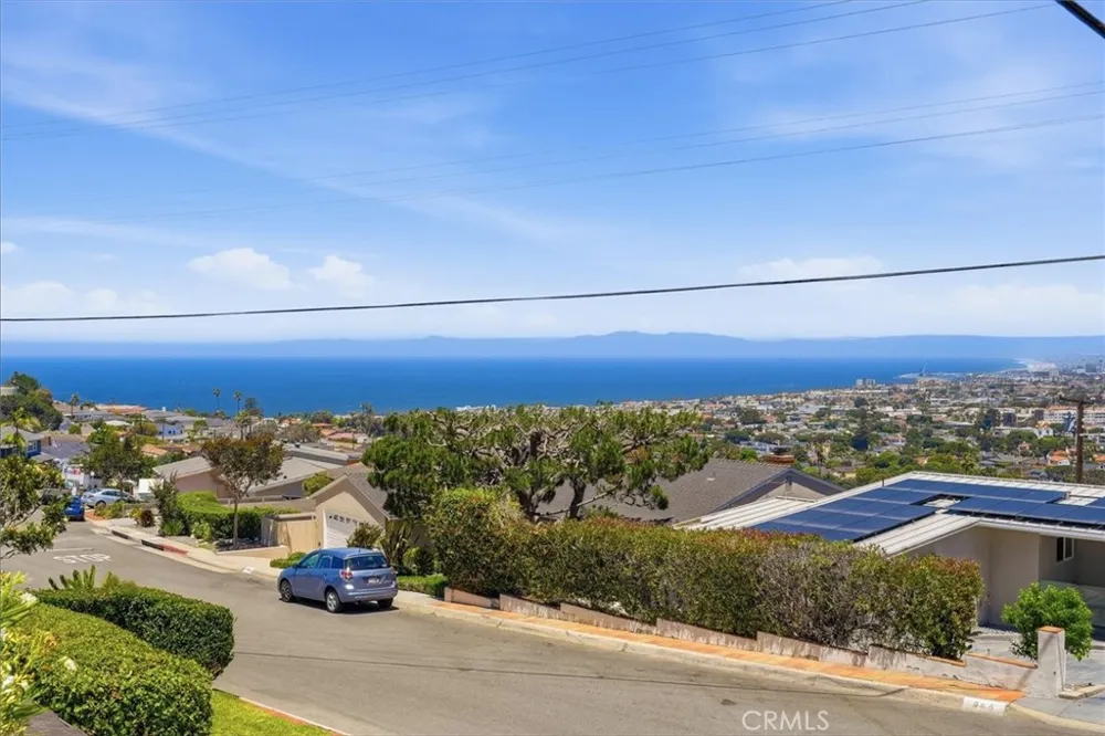 910 Calle Miramar Redondo Beach, CA 90277