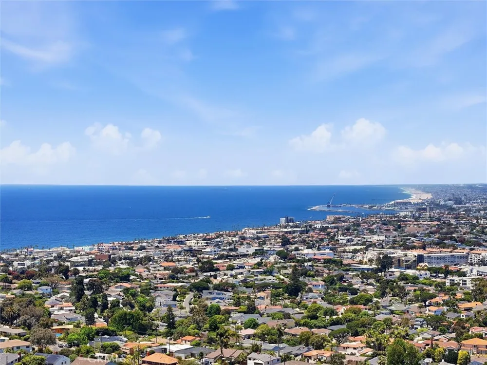910 Calle Miramar Redondo Beach, CA 90277