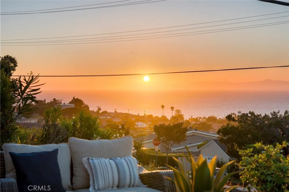 910 Calle Miramar Redondo Beach, CA 90277
