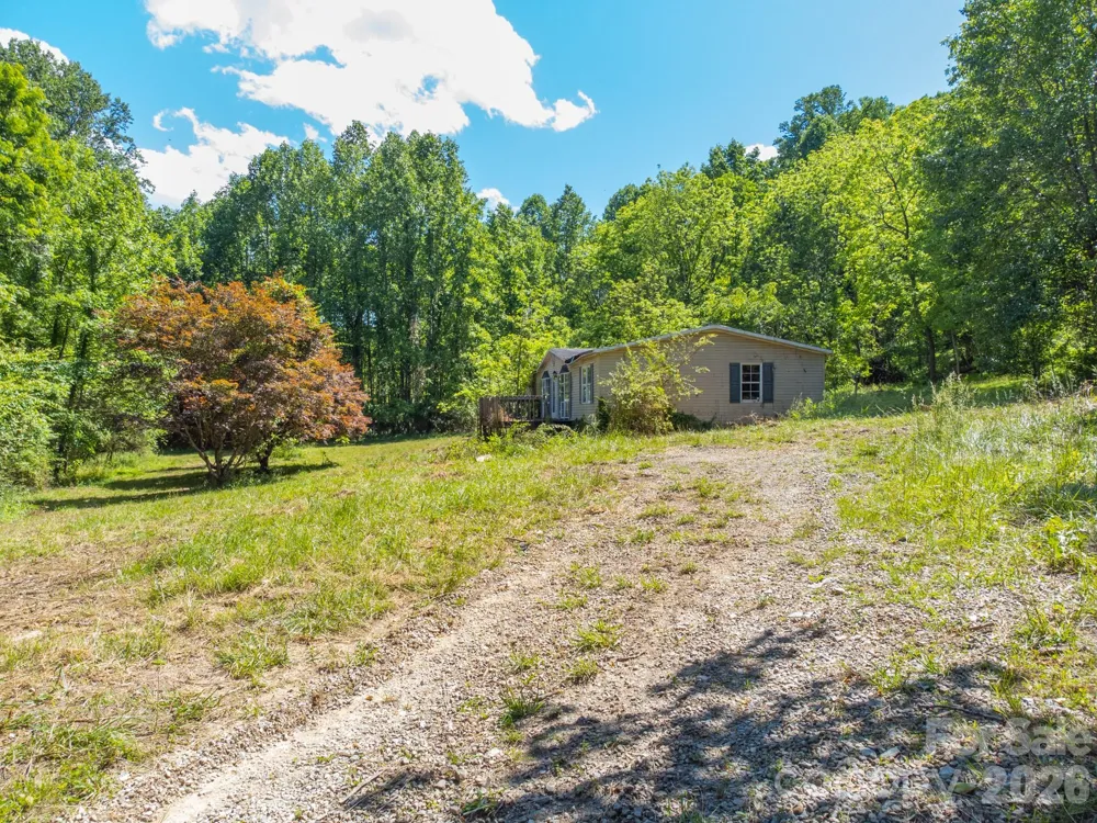 27 Shep Drive Mills River, NC 29759