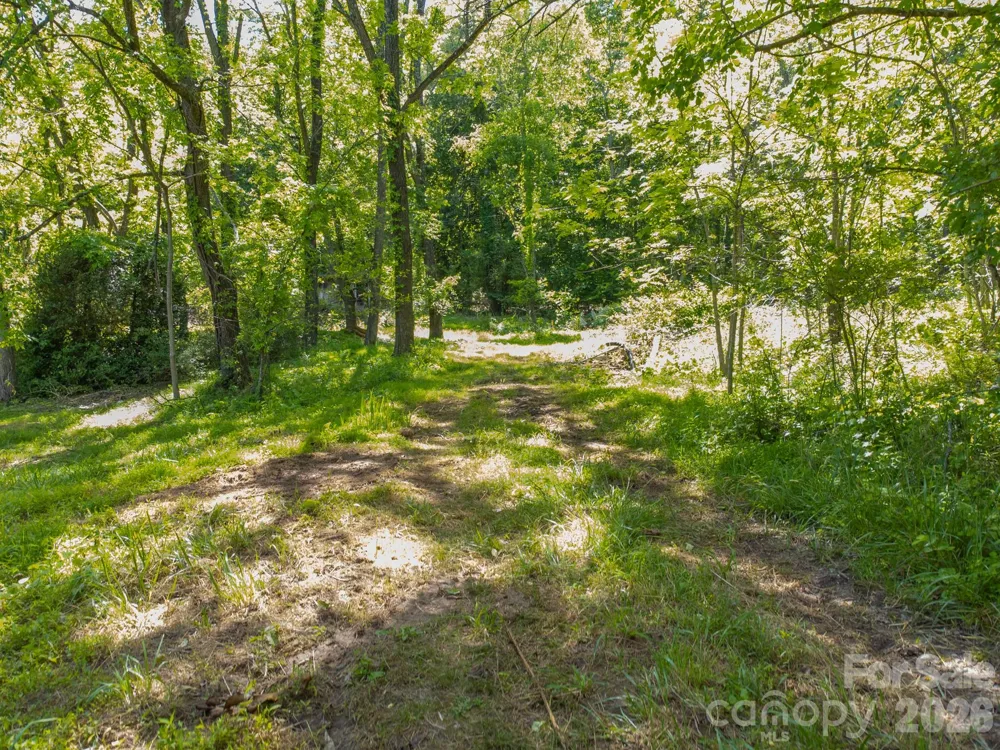 27 Shep Drive Mills River, NC 29759