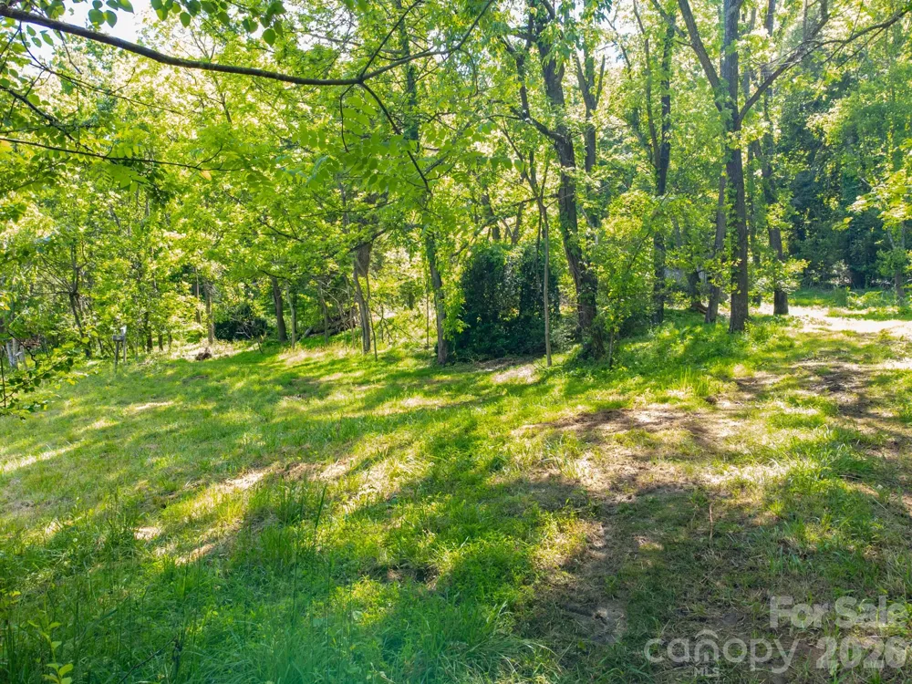 27 Shep Drive Mills River, NC 29759