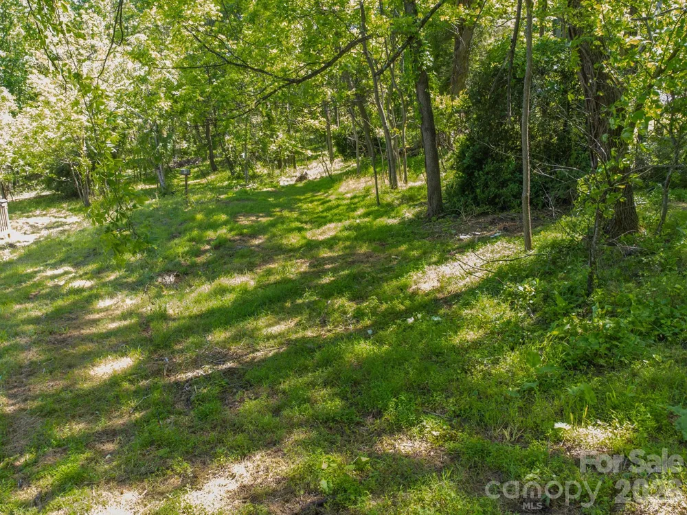 27 Shep Drive Mills River, NC 29759