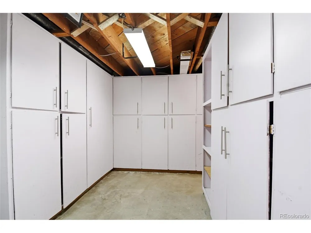 26277 S End Road Kittredge, CO 80457