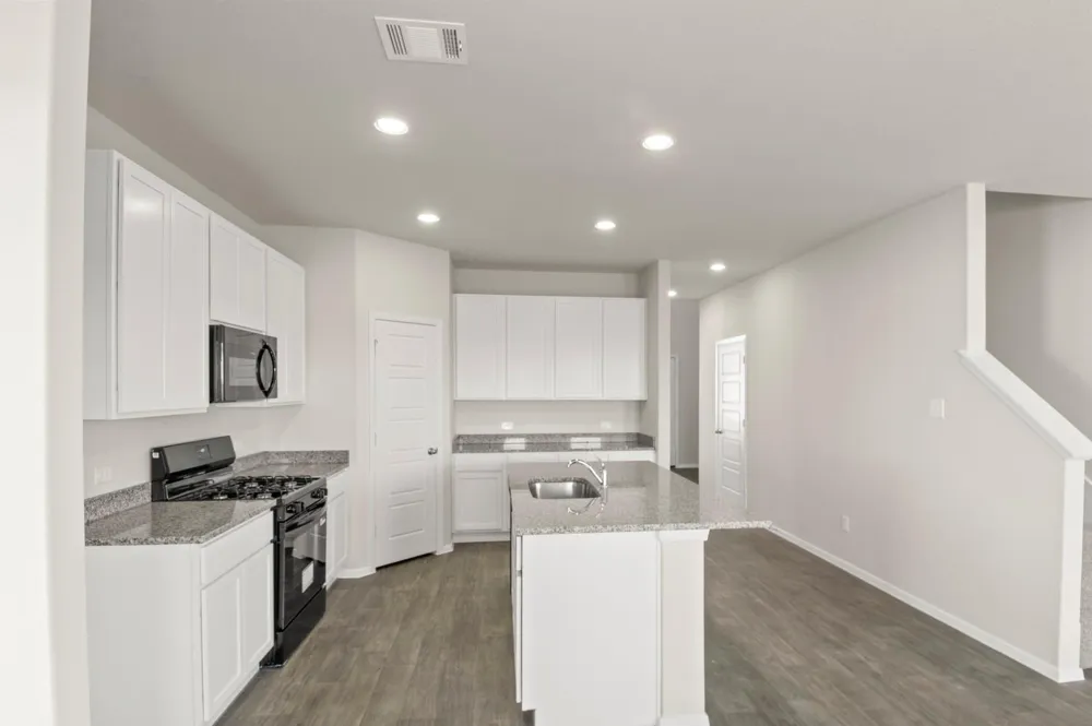 4418 Long Leaf Bend Boulevard Pinehurst, TX 77362