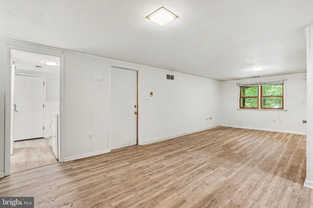 381 IRONSTONE RIDGE ROAD Lancaster, PA 17603