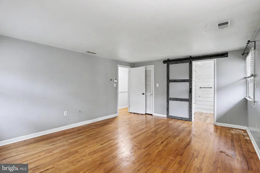 381 IRONSTONE RIDGE ROAD Lancaster, PA 17603