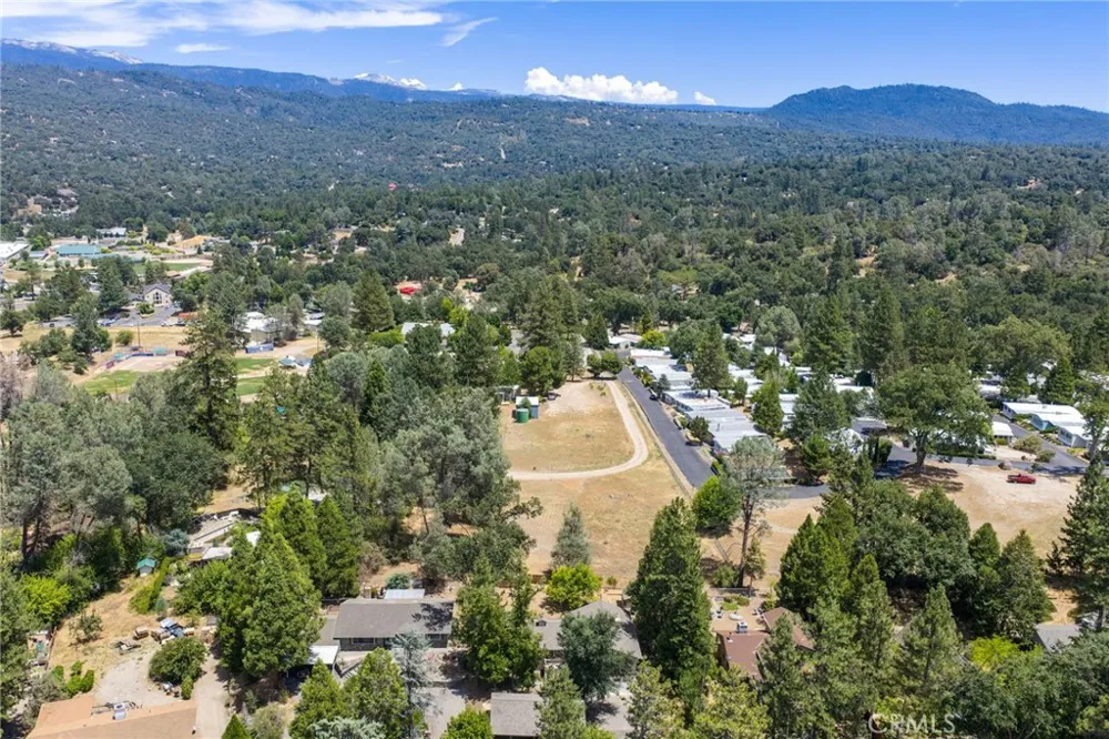 39749 Pine Ridge Road Oakhurst, CA 93644