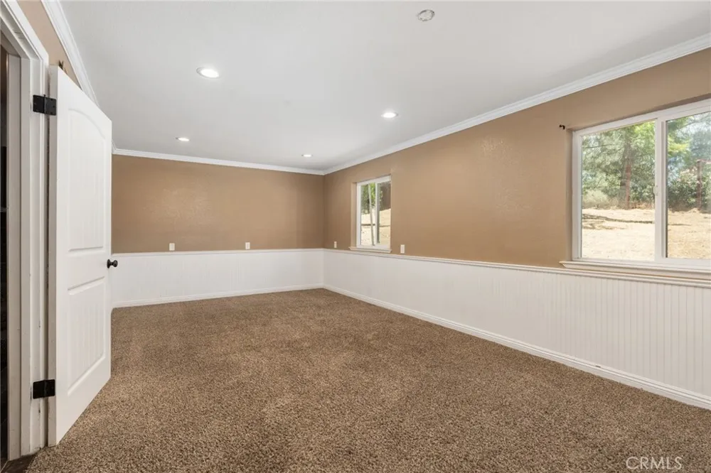 39749 Pine Ridge Road Oakhurst, CA 93644