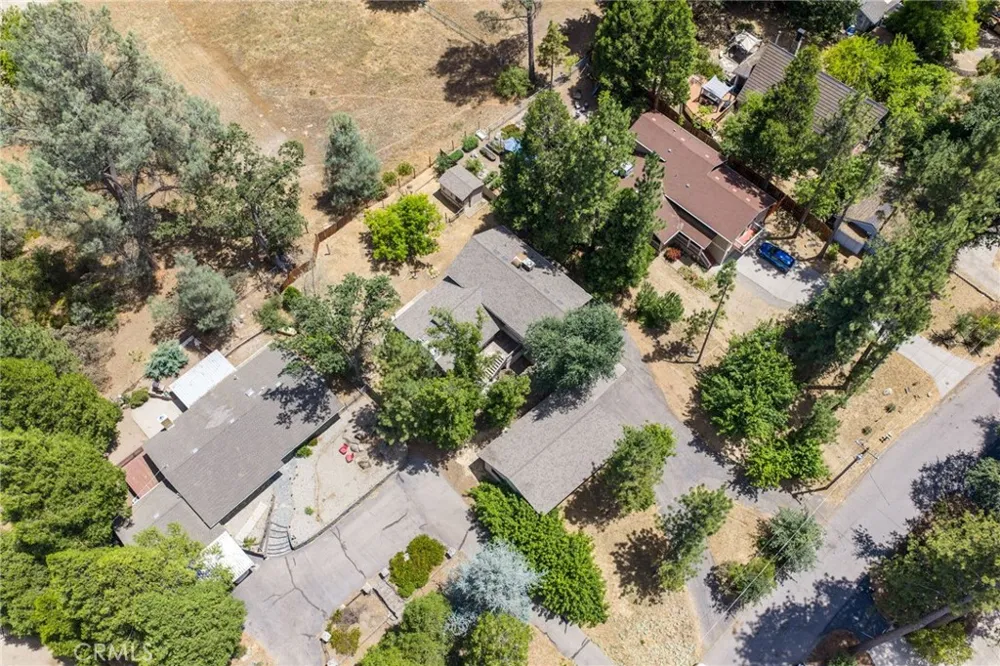 39749 Pine Ridge Road Oakhurst, CA 93644