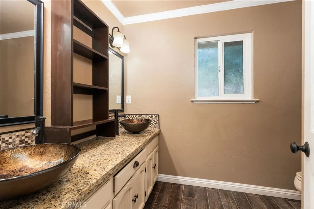 39749 Pine Ridge Road Oakhurst, CA 93644