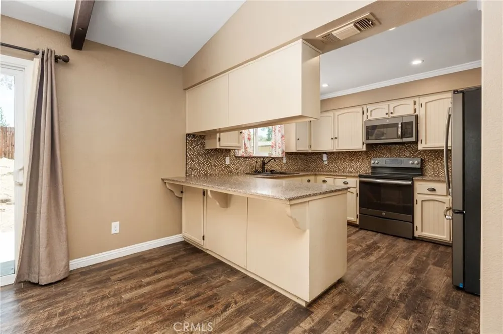 39749 Pine Ridge Road Oakhurst, CA 93644