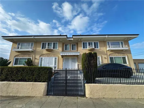 4656 Oakwood Ave