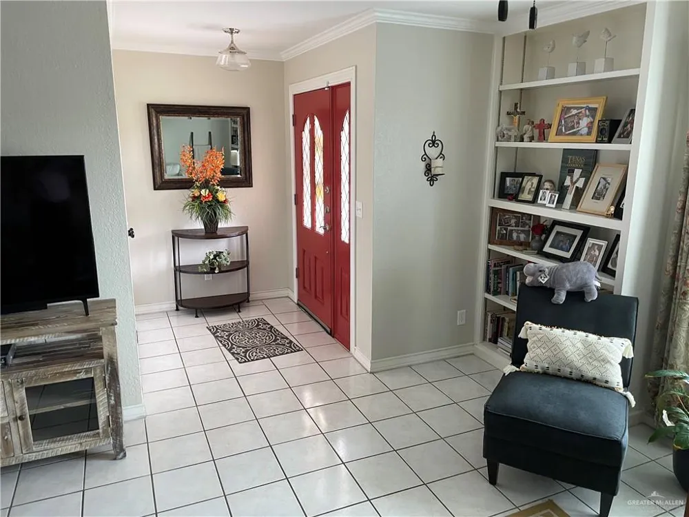 717 E Griffin Parkway Mission, TX 78572