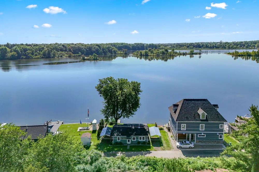 185 Bluegill Lane Coldwater, MI 49036