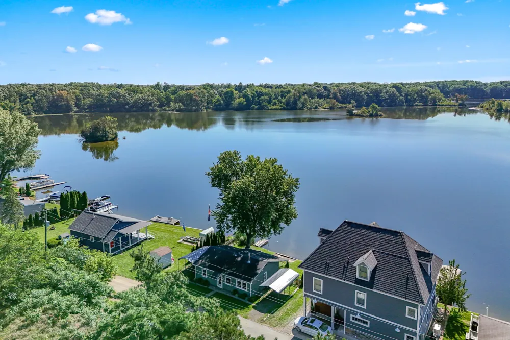 185 Bluegill Lane Coldwater, MI 49036