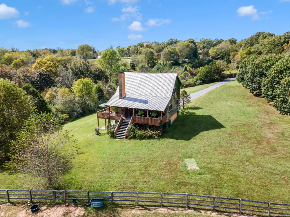 7997 Shoals Branch Rd Primm Springs, TN 38476
