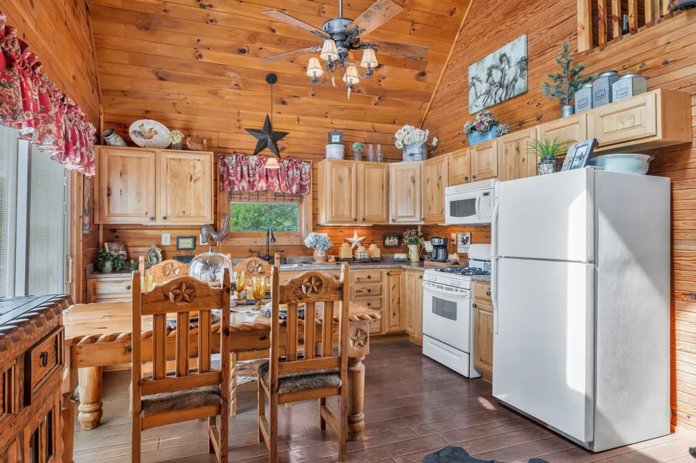 7997 Shoals Branch Rd Primm Springs, TN 38476